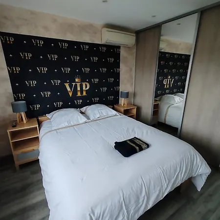 Romance A L' Affiche Appartement
