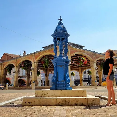 Romance A L' Affiche Apartman