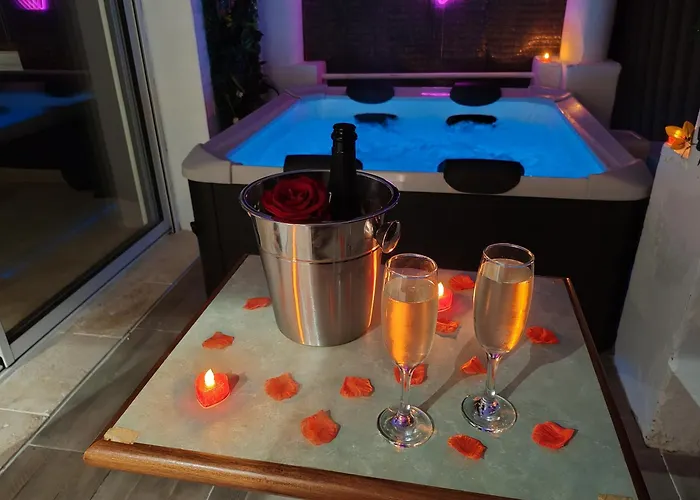 Romance A L' Affiche Apartment Valence (Tarn-et-Garonne)